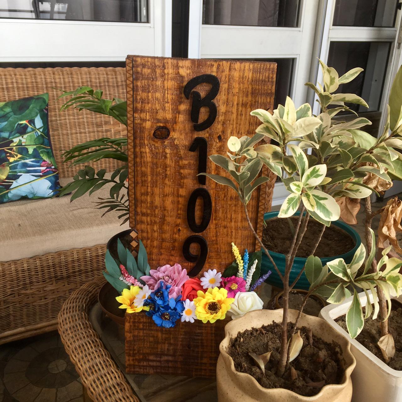 Designer Plywood Name Plate for Bungalow Garden Hitchki