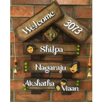 name plate with faces for family house